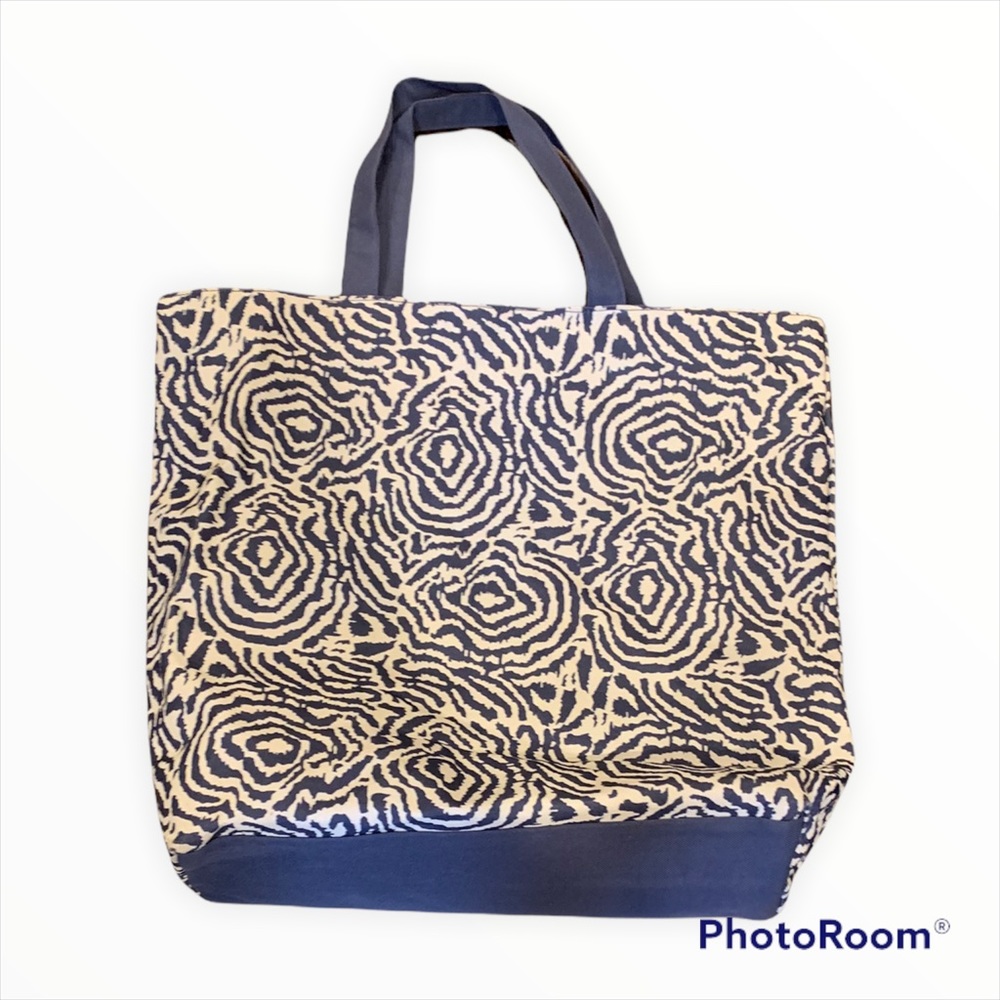 ⭐️NEW Estee Lauder Tote Bag⭐️